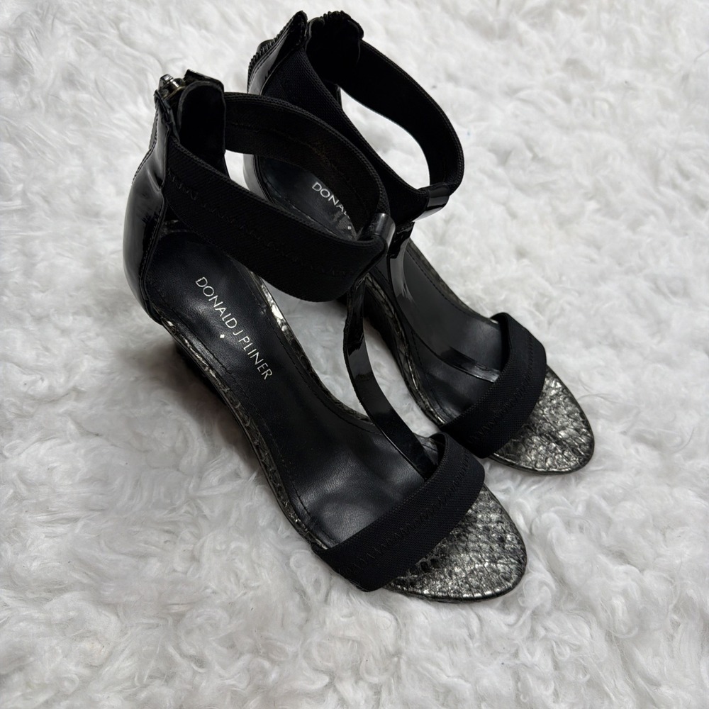 Donald J Pliner VIRGINIA WEDGE SANDALS T Strap Open Toe Patent Leather Platform